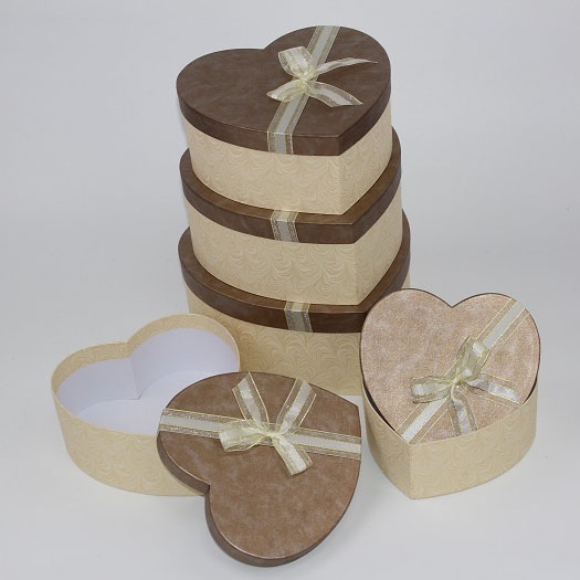 Paper nested gift box